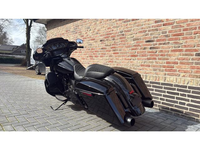 harley-davidson - cvo-street-glide