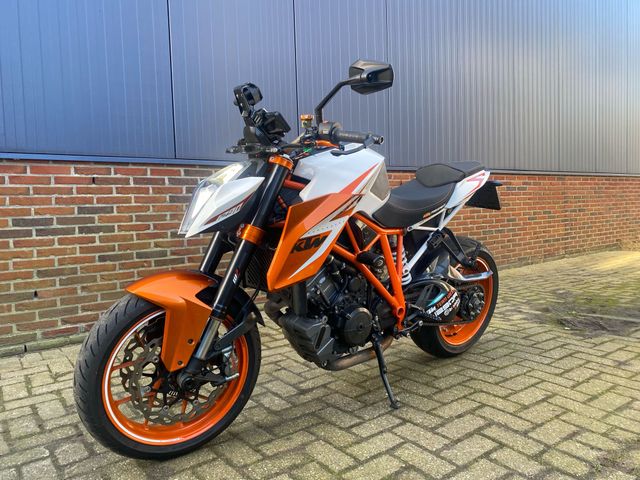 ktm - 1290-super-duke-r-se