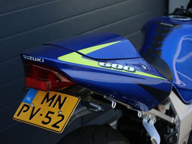 suzuki - gsx-r-600