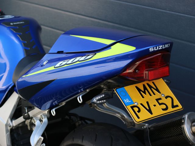 suzuki - gsx-r-600