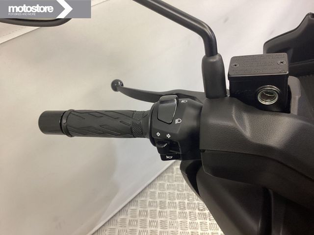 suzuki - burgman-400