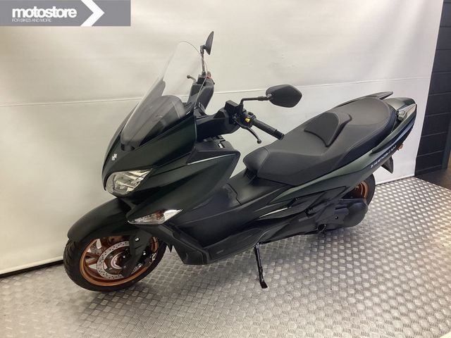 suzuki - burgman-400