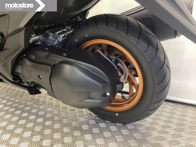 suzuki - burgman-400