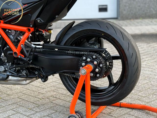 ktm - 1290-super-duke-r