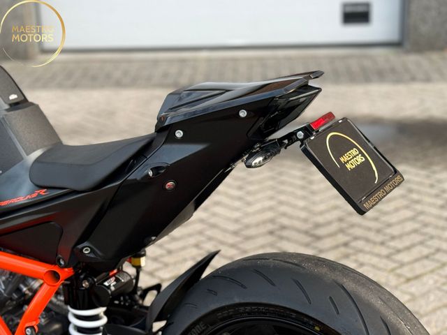 ktm - 1290-super-duke-r