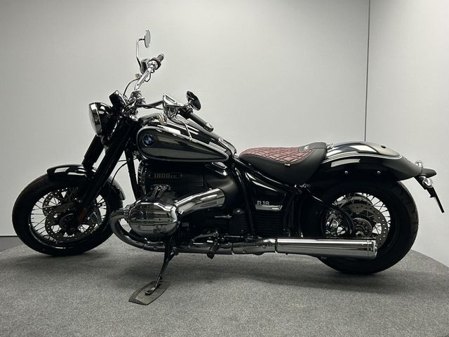 bmw - r-18-100-years