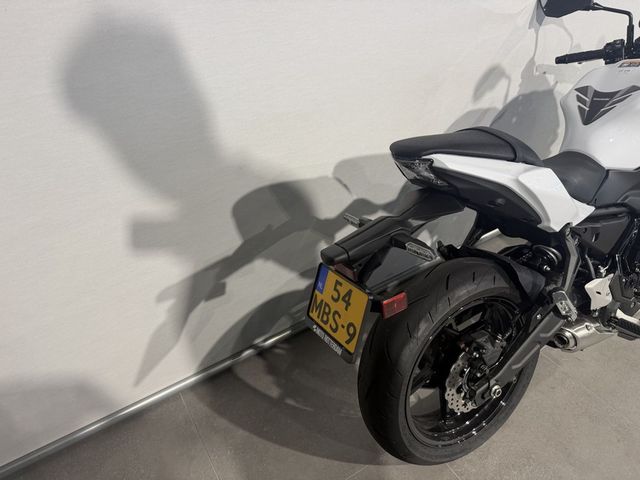 kawasaki - z650