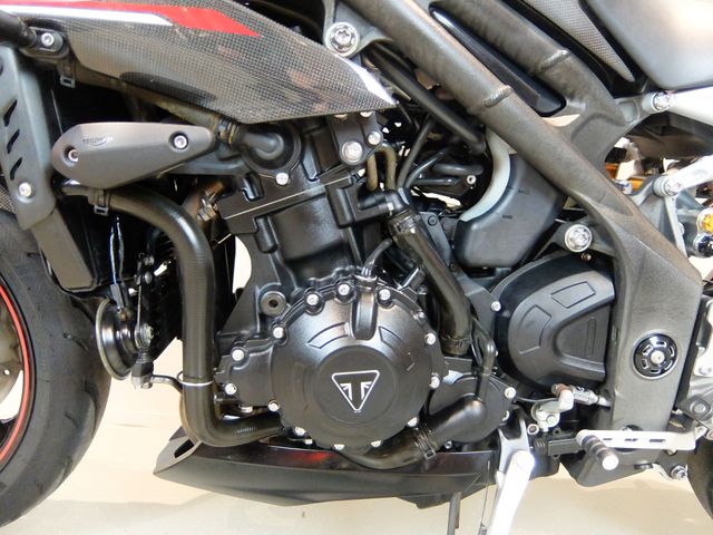 triumph - speed-triple-rs