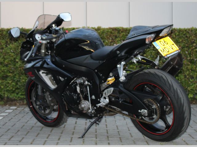 suzuki - gsx-r-600