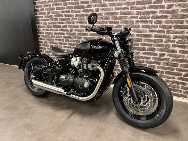 triumph - bonneville-bobber
