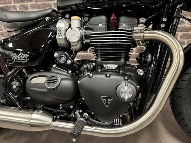 triumph - bonneville-bobber