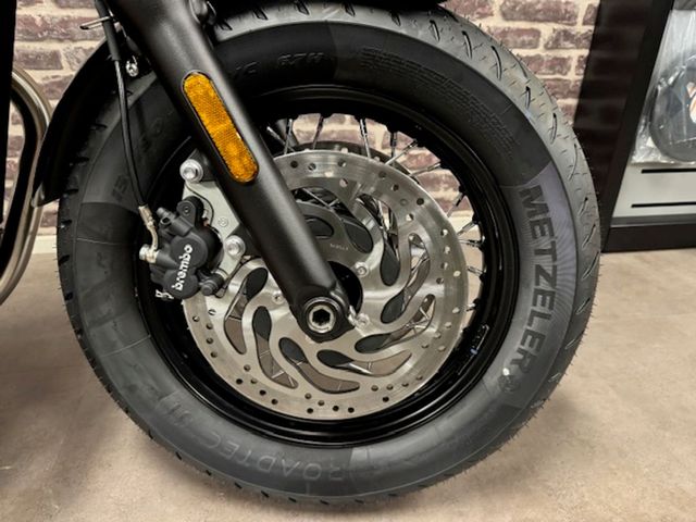 triumph - bonneville-bobber