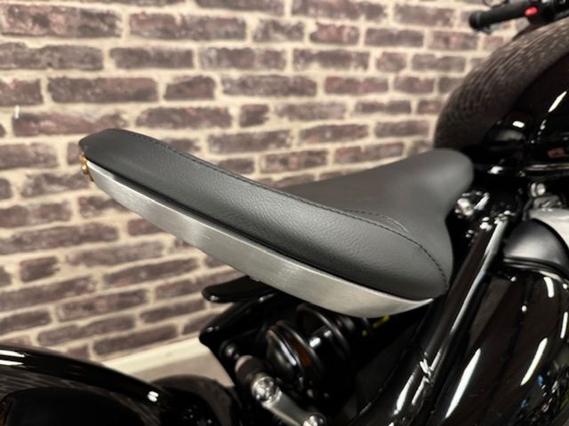 triumph - bonneville-bobber