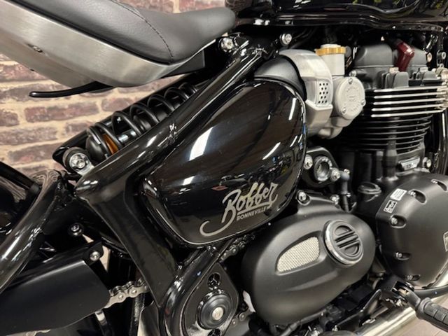 triumph - bonneville-bobber