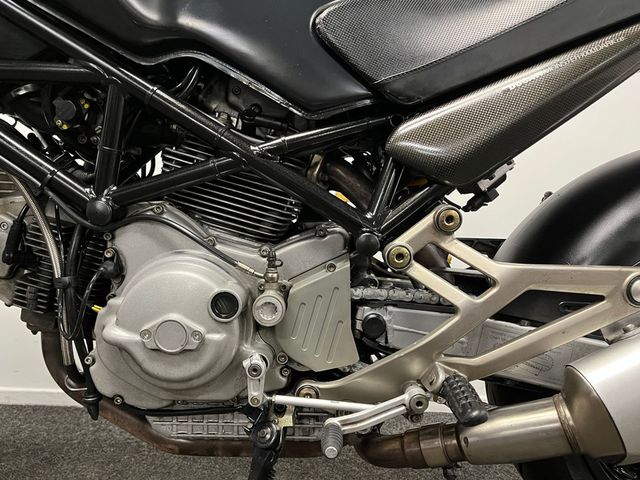 ducati - m-1000-monster