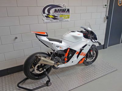 KTM 990 RC R TRACK – foto 3