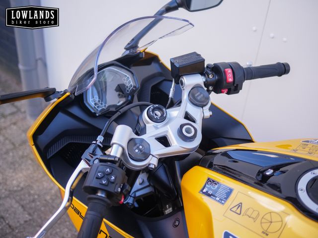 triumph - daytona-660