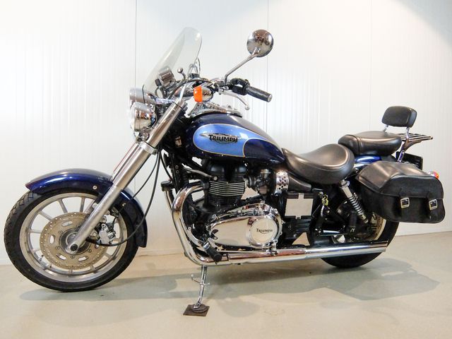 triumph - bonneville-america