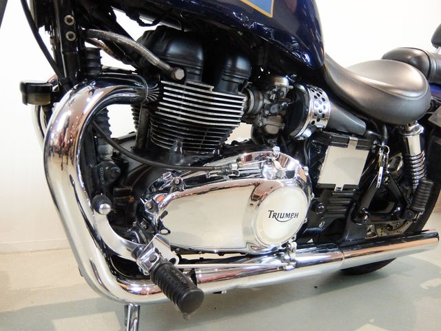 triumph - bonneville-america