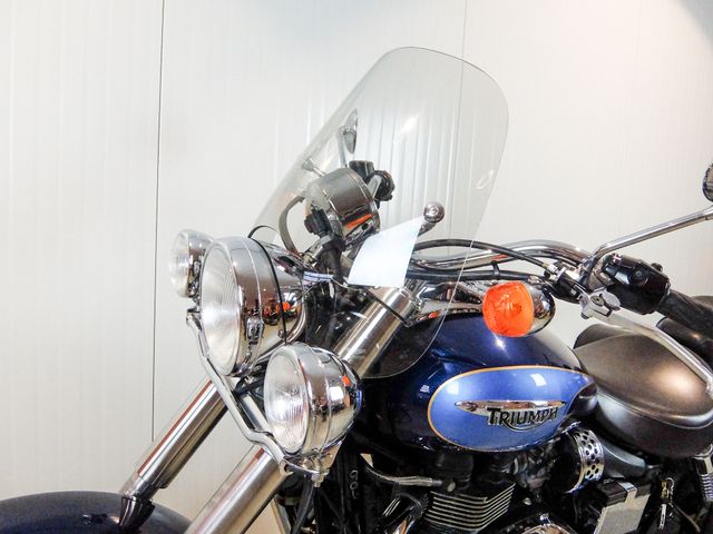 triumph - bonneville-america