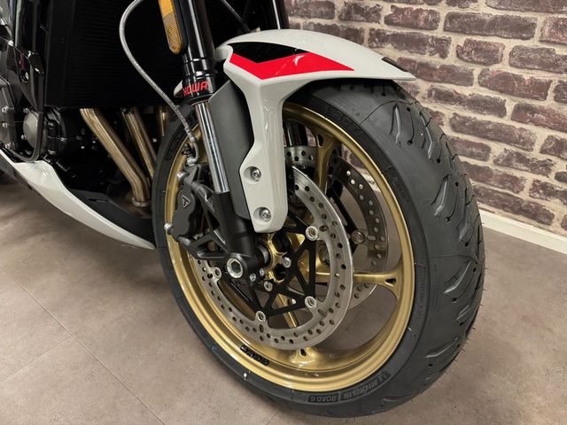 triumph - trident-800