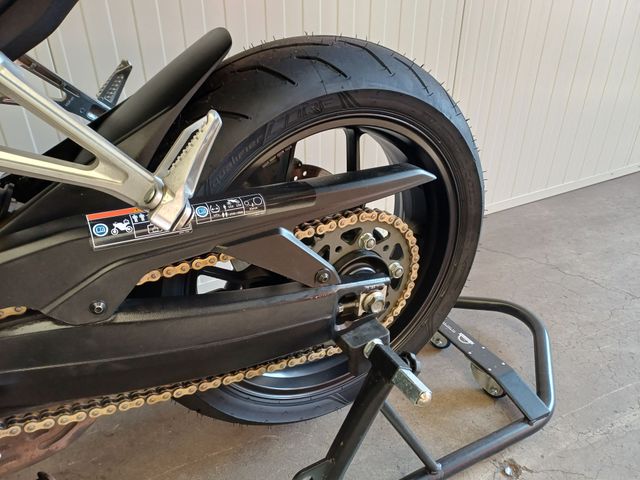 honda - cbr-650-r
