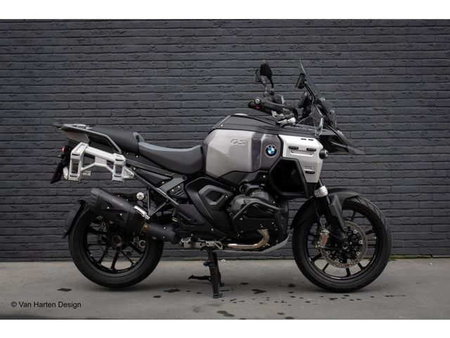 bmw - r-1300-gs-adventure-triple-black