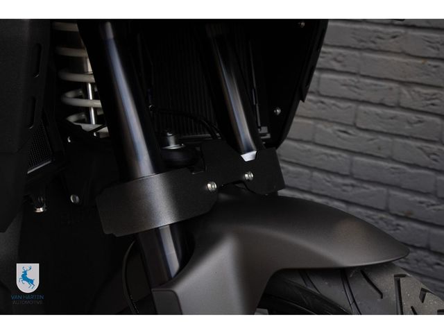 bmw - r-1300-gs-adventure-triple-black