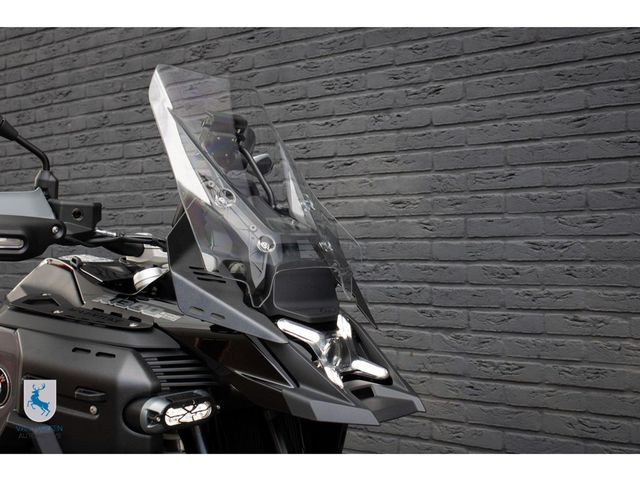 bmw - r-1300-gs-adventure-triple-black