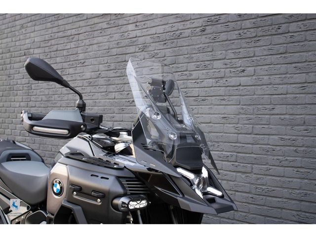bmw - r-1300-gs-adventure-triple-black