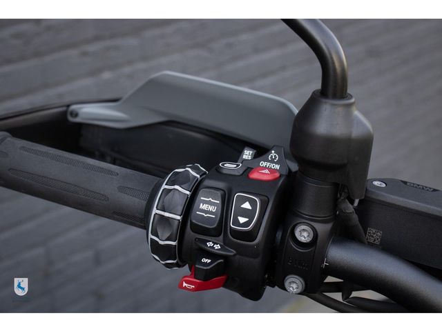 bmw - r-1300-gs-adventure-triple-black