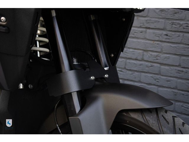 bmw - r-1300-gs-adventure-triple-black