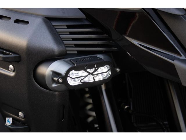 bmw - r-1300-gs-adventure-triple-black