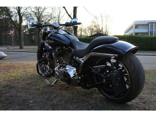 harley-davidson - breakout-fxsb