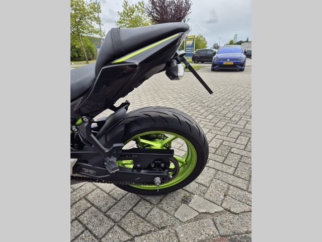 kawasaki - z650