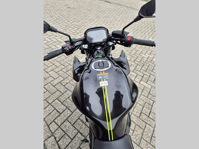 kawasaki - z650