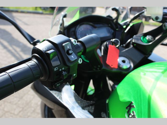 kawasaki - z-1000-sx-abs