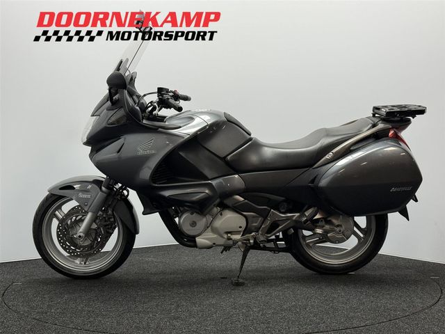 honda - nt-700-v-deauville