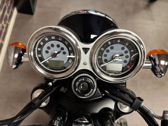 triumph - bonneville--t-120