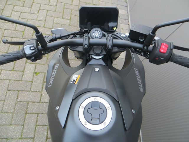 suzuki - gsx-8s