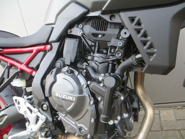suzuki - gsx-8s
