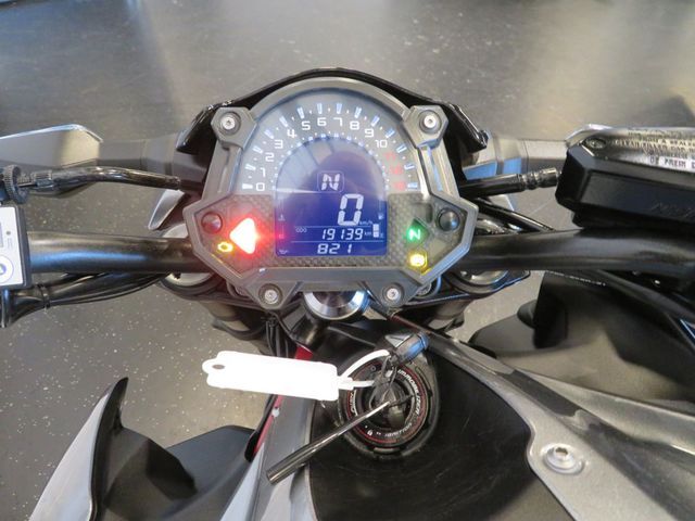 kawasaki - z900