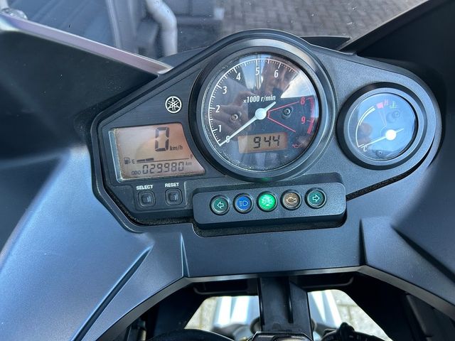 yamaha - tdm-900