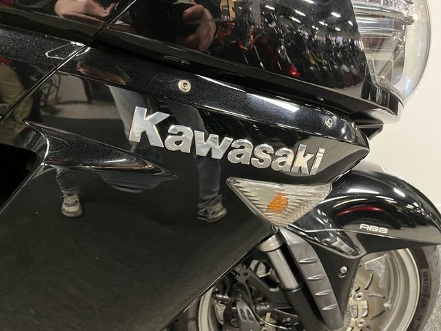 kawasaki - gtr-1400