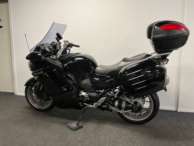 kawasaki - gtr-1400