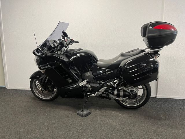 kawasaki - gtr-1400