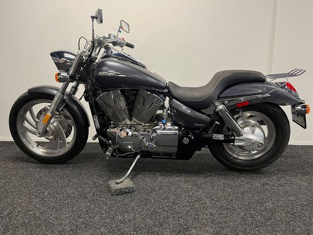 honda - vtx-1300