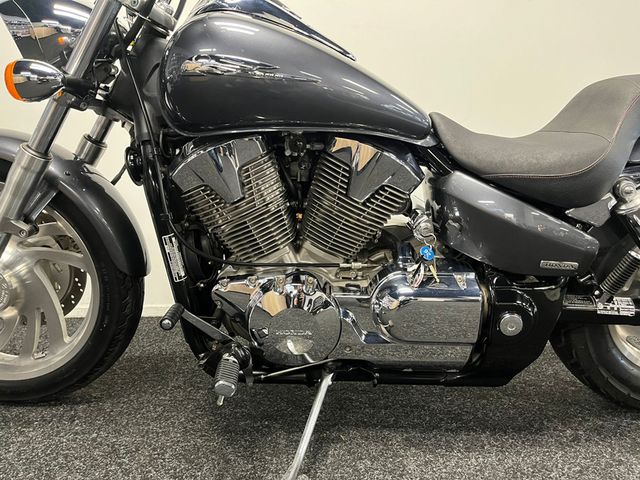 honda - vtx-1300