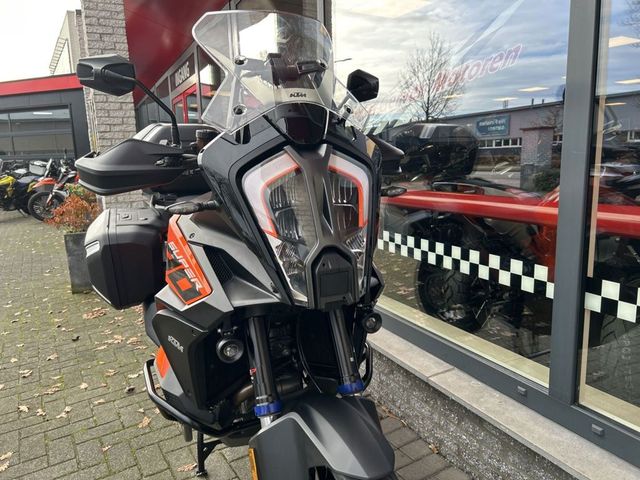 ktm - 1290-super-adventure-s