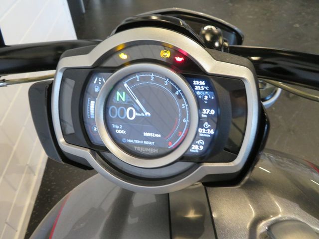 triumph - rocket-3-gt